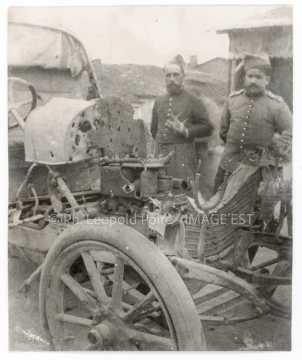 Véhicule militaire