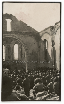 Célébration d'une messe (Leyr)