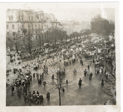 Troupes de soldats place Carnot (Nancy)