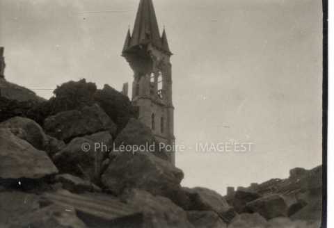 Église en ruines (Bey-sur-Seille)