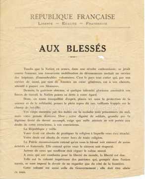 Aux blessés