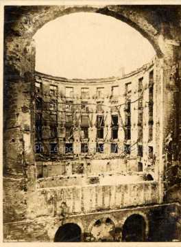 Opéra National du Rhin en ruines (Strasbourg)