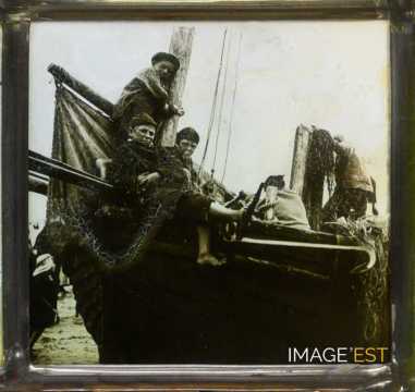 Marins sur un voilier
