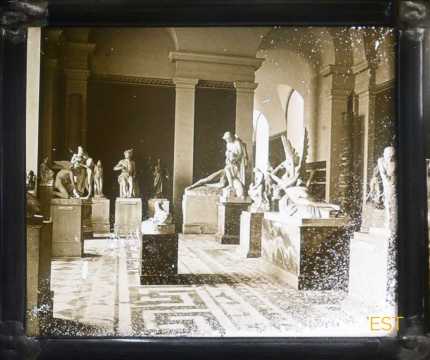 Ensemble de statues