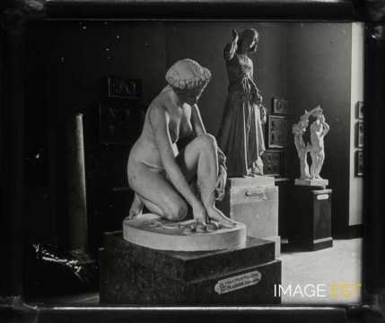 " La Toilette d'Atalante " de James Pradier (1790-1852)