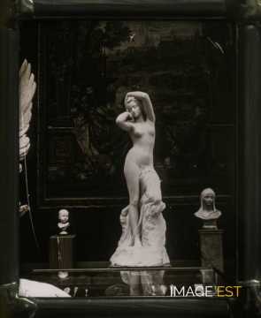 " Dans le rêve " de Gustave Michel (1851-1924)