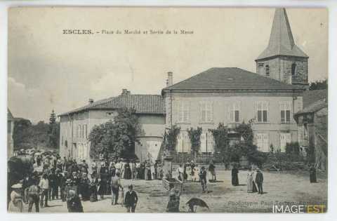Place du Marché (Escles)