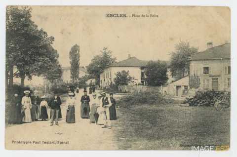 Place de la Foire (Escles)
