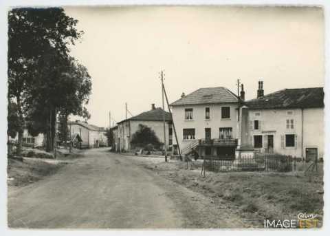 Monument aux morts (Escles)