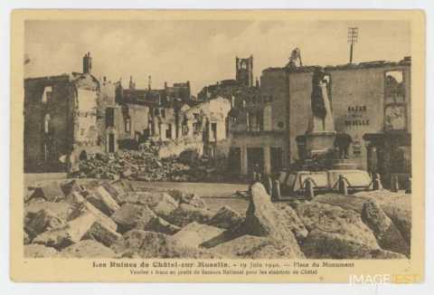 Place du Monument (Châtel-sur-Moselle)