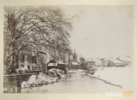 Village sous la neige