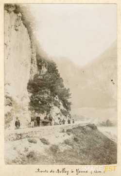 Sur la route de Belley (Yenne)