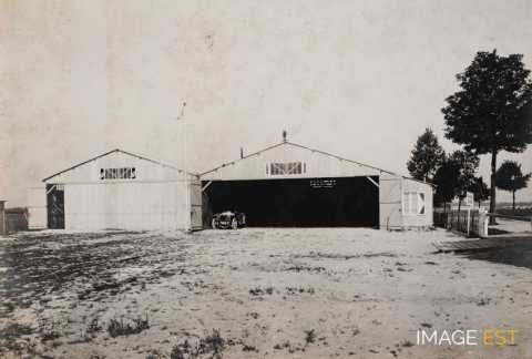 Hangars des aéroplanes Deperdussin (Courcy)