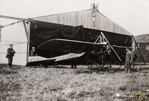 Monoplan Deperdussin au sol (Calais)