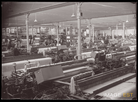 Intérieur d'une usine textile (Le Val-d'Ajol)