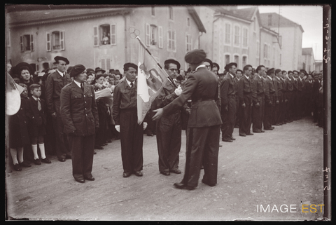 Cérémonie militaire (Le Val-d'Ajol)