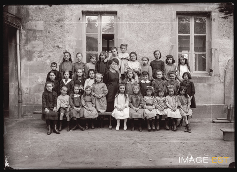 Photographie de classe (Le Val-d'Ajol)