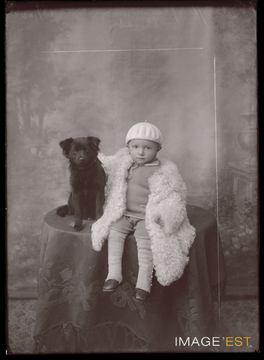 Photographie d'enfant (Le Val-d'Ajol)