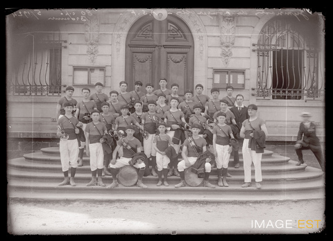 Groupe de gymnastes (Le Val-d'Ajol)