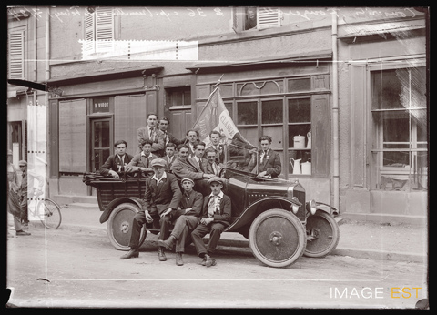 Groupe de conscrits (Fougerolles)
