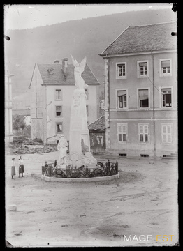 Monument aux morts (Le Val-d'Ajol)