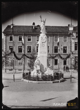 Monument aux morts (Le Val-d'Ajol)