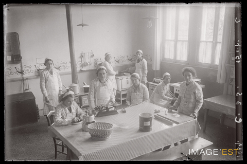 Atelier de cuisine (Le Val-d'Ajol)