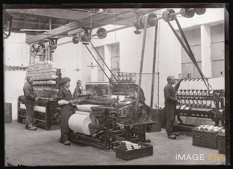 Intérieur d'une usine textile (Le Val-d'Ajol)