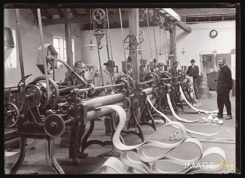 Intérieur d'une usine textile (Le Val-d'Ajol)