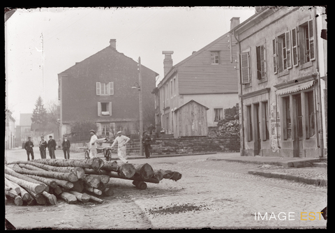Dépôt de troncs d'arbre (Le Val-d'Ajol)
