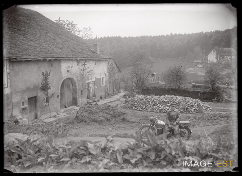 Motocycliste (Le Val-d'Ajol)
