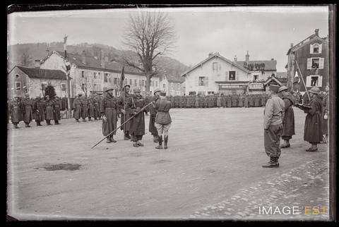 Cérémonie militaire (Le Val-d'Ajol)