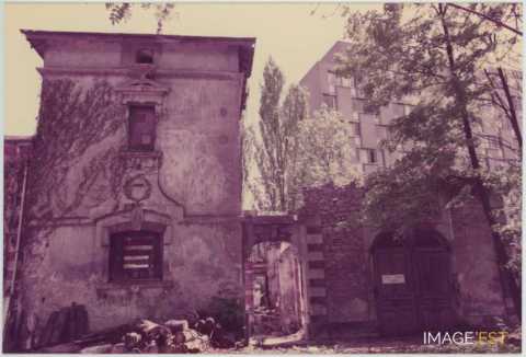 Écuries du château du Charmois (Vandoeuvre-lès-Nancy)