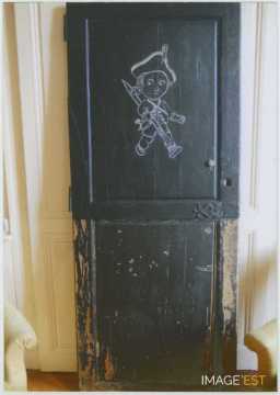 Porte peinte du château du Charmois (Vandoeuvre-lès-Nancy)