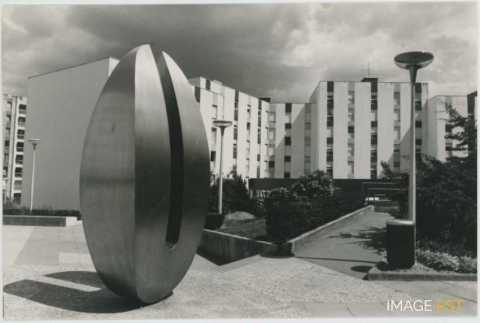 Sculpture « Verticale en V » (Vandoeuvre-lès-Nancy)