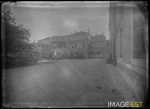 École supérieure de Pharmacie (Nancy)