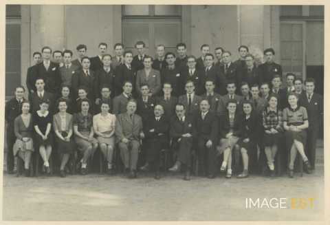 Groupe d'étudiants et d'enseignants (Nancy)