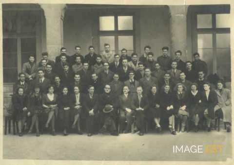 Groupe d'étudiants et d'enseignants (Nancy)
