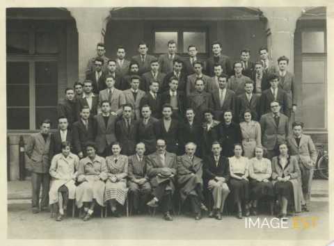 Groupe d'étudiants et d'enseignants (Nancy)