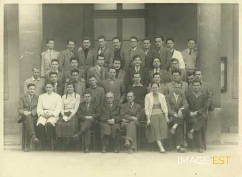 Groupe d'étudiants et d'enseignants (Nancy)