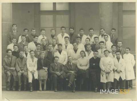 Groupe d'étudiants et d'enseignants (Nancy)