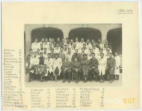 Groupe d'étudiants et d'enseignants (Nancy)