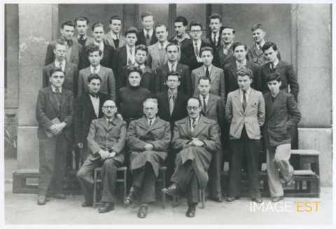 Groupe d'étudiants et d'enseignants (Nancy)
