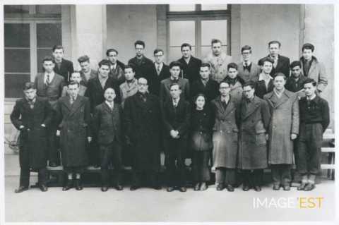 Groupe d'étudiants et d'enseignants (Nancy)