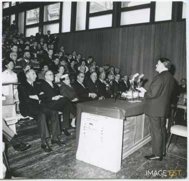 Hommage à Pierre Donzelot (1901-1960)