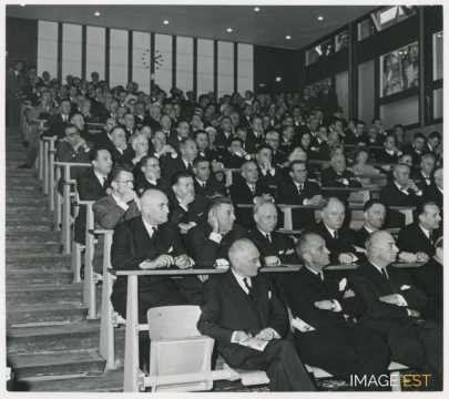 Hommage à Pierre Donzelot (1901-1960)