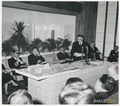 Hommage à Pierre Donzelot (1901-1960)