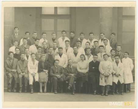 Promotion d'étudiants de l'ENSIC (Nancy)