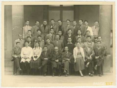 Promotion d'étudiants de l'ENSIC (Nancy)