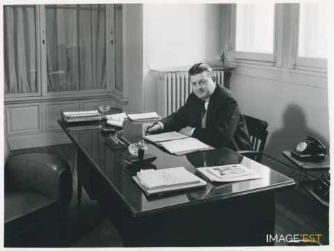 Jack Bastick (1921?-2012)